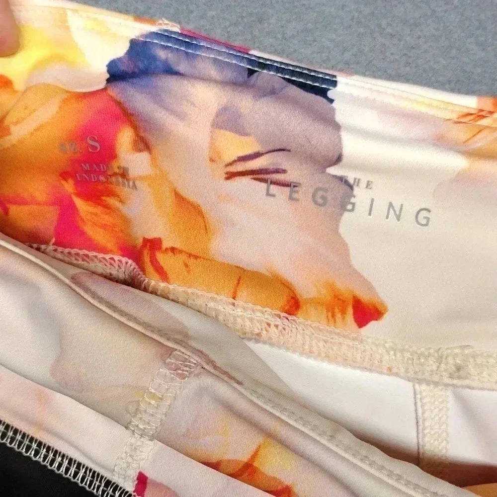 White House Black Market Leggings - Picture 8 of 15